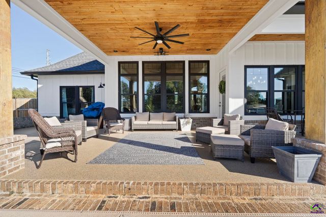 99 Bass Road, Warner Robins, GA 31088