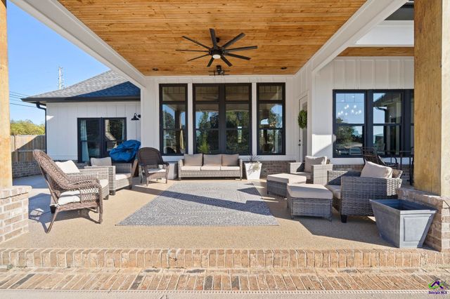 99 Bass Road, Warner Robins, GA 31088