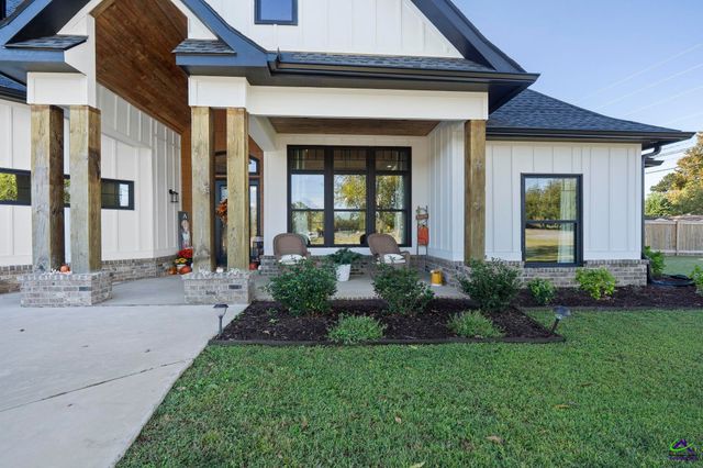 99 Bass Road, Warner Robins, GA 31088