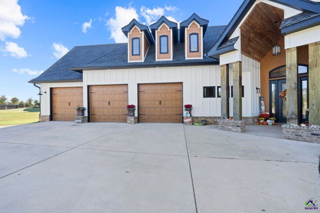 99 Bass Road, Warner Robins, GA 31088