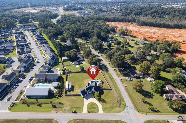 99 Bass Road, Warner Robins, GA 31088