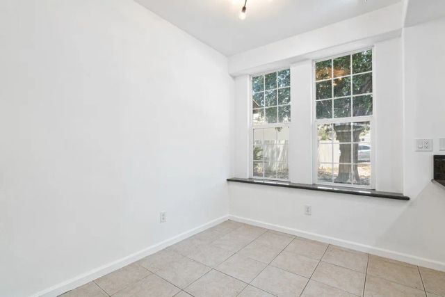 205 Waring, Riverside, CA 92507