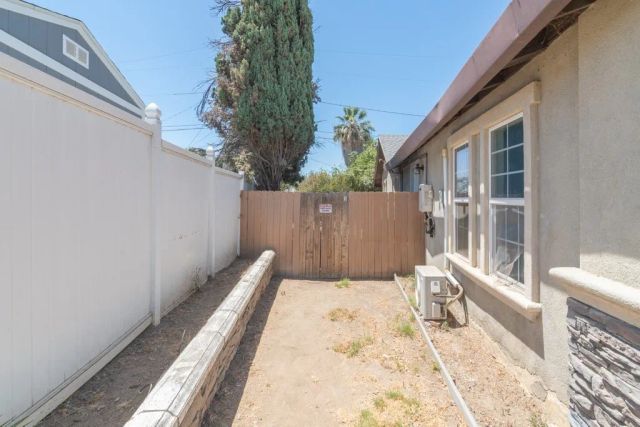 205 Waring, Riverside, CA 92507
