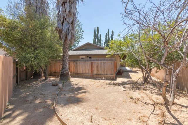 205 Waring, Riverside, CA 92507