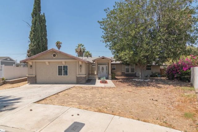 205 Waring, Riverside, CA 92507
