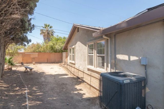 205 Waring, Riverside, CA 92507