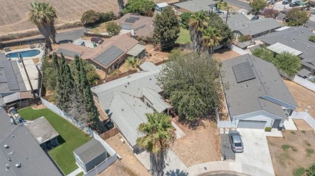 205 Waring, Riverside, CA 92507