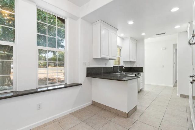 205 Waring, Riverside, CA 92507