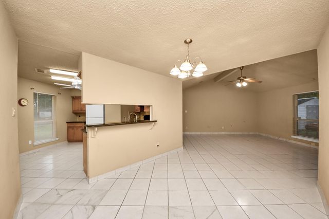 10711 Forest Leaf Drive, Sugar Land, TX 77498