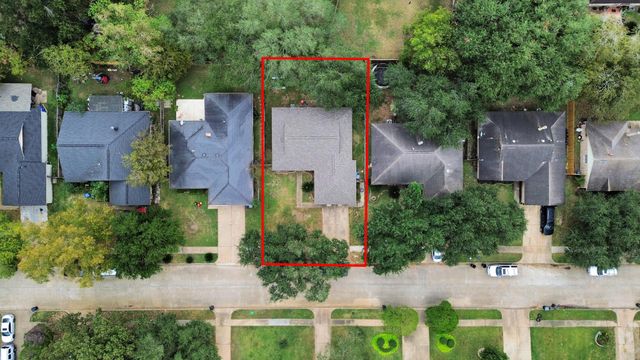 10711 Forest Leaf Drive, Sugar Land, TX 77498