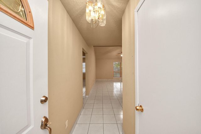 10711 Forest Leaf Drive, Sugar Land, TX 77498