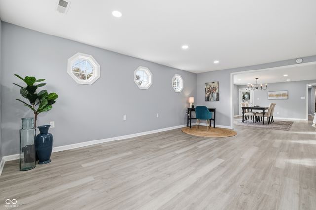 45 Main Cross, Greenfield, IN 46140