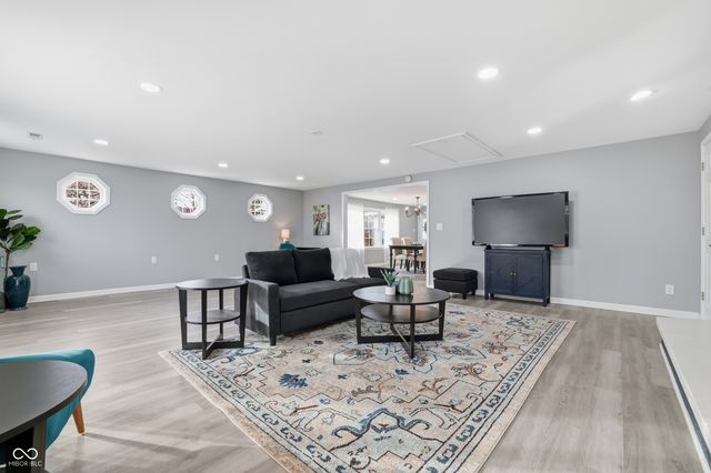 45 Main Cross, Greenfield, IN 46140