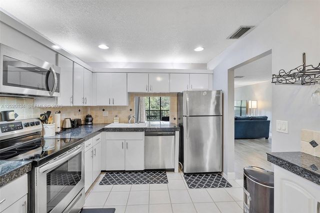 2844 NW 42nd Ave 1139, Coconut Creek, FL 33066