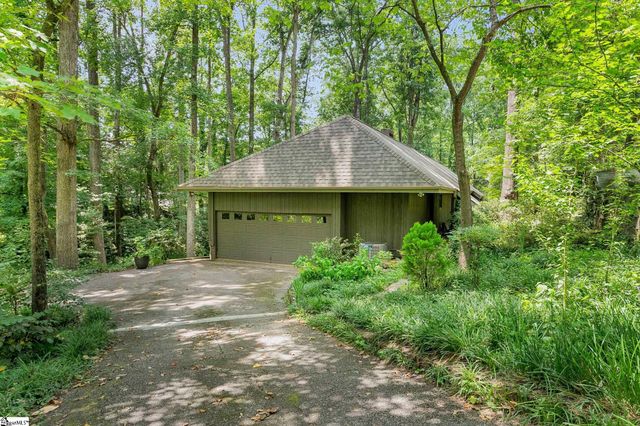 2 Craigwood Road, Greenville, SC 29607