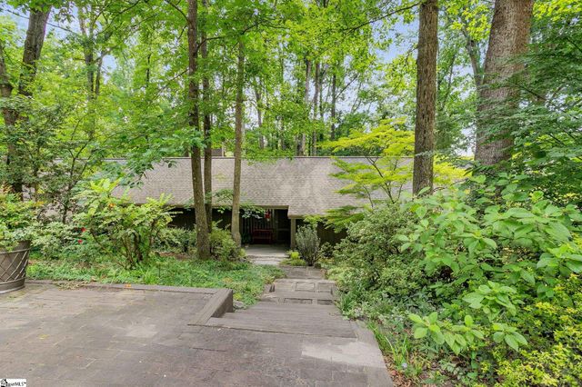 2 Craigwood Road, Greenville, SC 29607