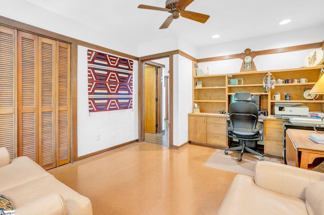 2 Craigwood Road, Greenville, SC 29607