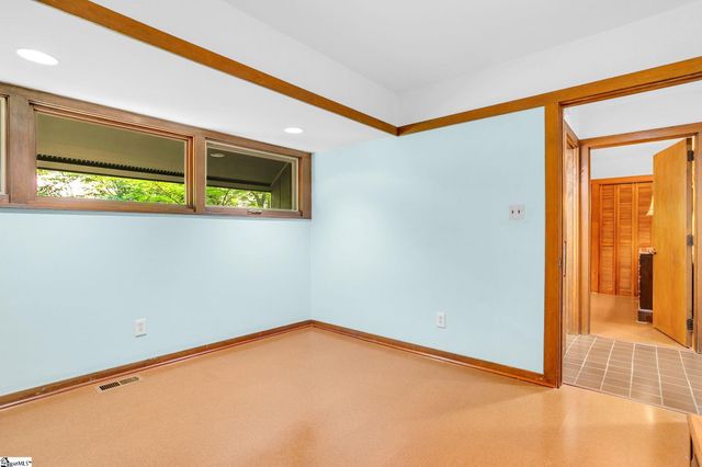 2 Craigwood Road, Greenville, SC 29607