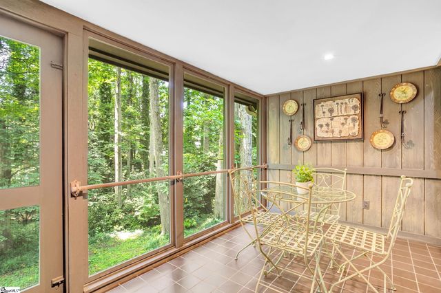 2 Craigwood Road, Greenville, SC 29607