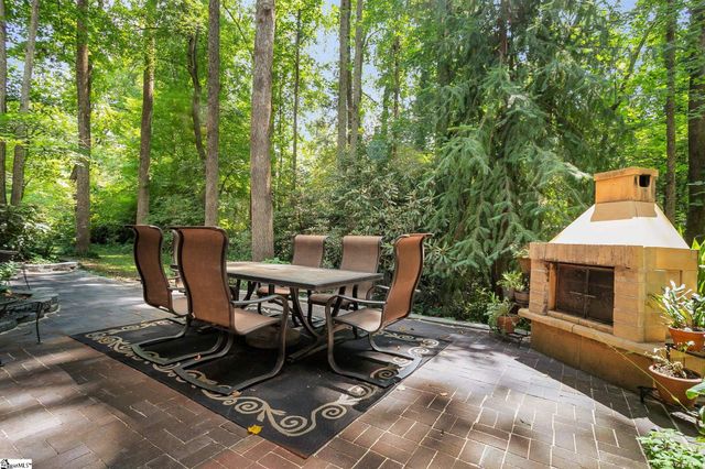 2 Craigwood Road, Greenville, SC 29607
