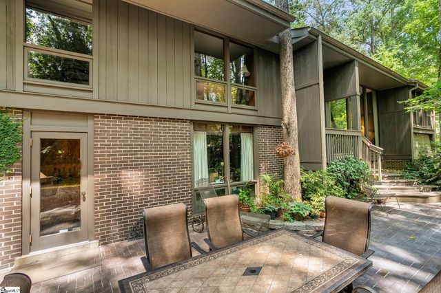2 Craigwood Road, Greenville, SC 29607