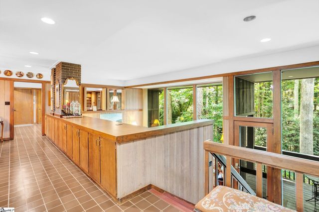 2 Craigwood Road, Greenville, SC 29607
