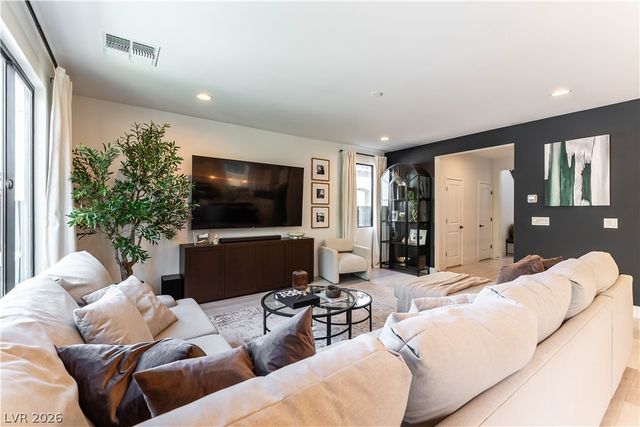 10010 Pasque Flower Court, Las Vegas, NV 89178