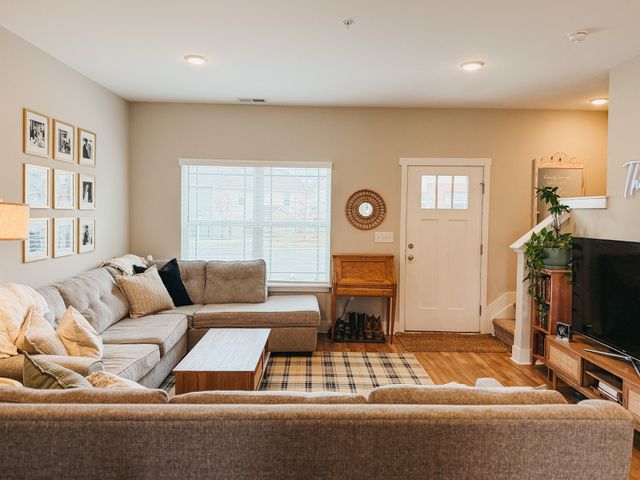 1063 Wells Way, Spring Hill, TN 37174