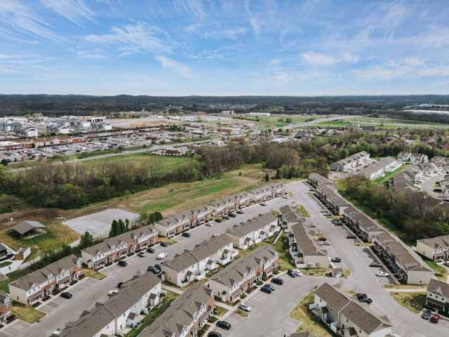 1063 Wells Way, Spring Hill, TN 37174