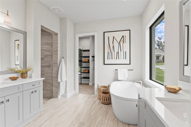 4817 MAJESTIC HILLS LOOP, Brooksville, FL 34601