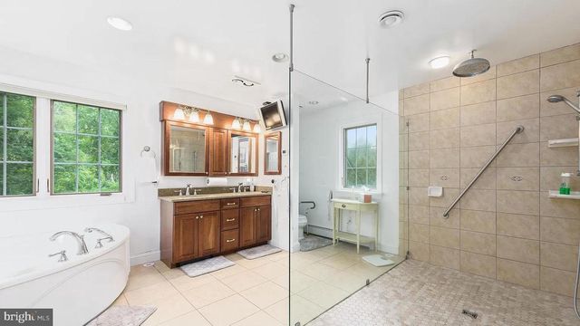 908 LINCOLN RD, Phoenixville, PA 19460