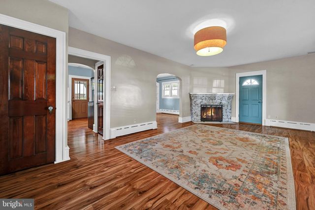 111 S LOCUST ST, Myerstown, PA 17067