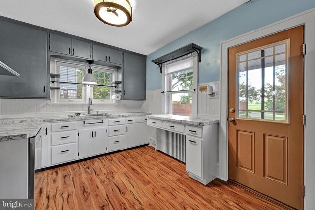 111 S LOCUST ST, Myerstown, PA 17067