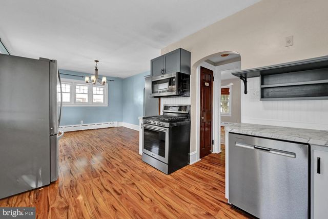 111 S LOCUST ST, Myerstown, PA 17067
