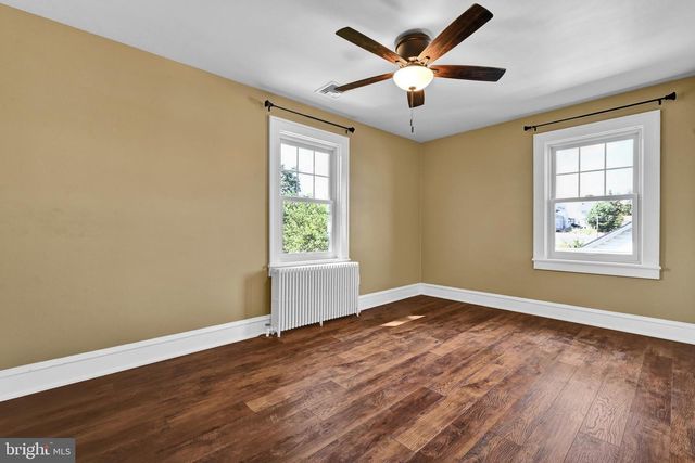 111 S LOCUST ST, Myerstown, PA 17067
