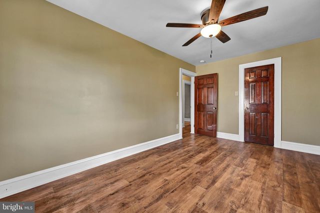 111 S LOCUST ST, Myerstown, PA 17067