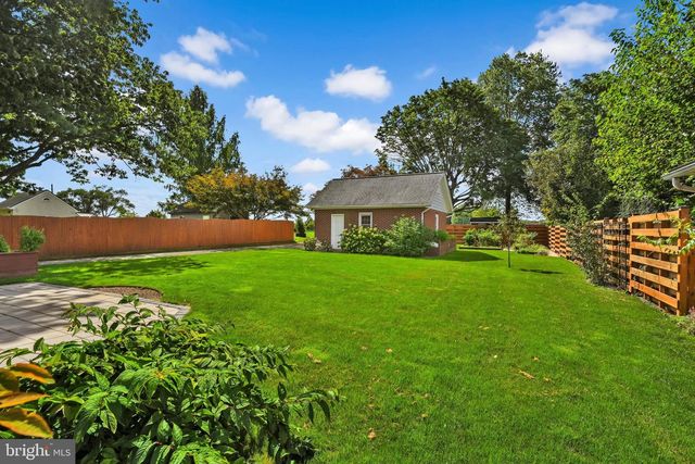 111 S LOCUST ST, Myerstown, PA 17067