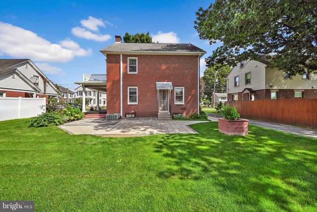 111 S LOCUST ST, Myerstown, PA 17067
