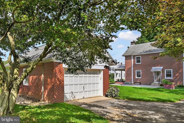 111 S LOCUST ST, Myerstown, PA 17067