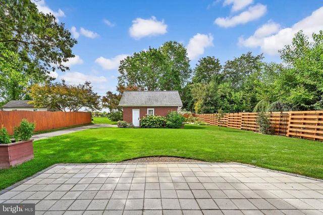 111 S LOCUST ST, Myerstown, PA 17067