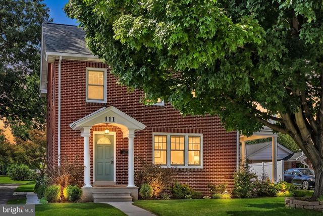 111 S LOCUST ST, Myerstown, PA 17067