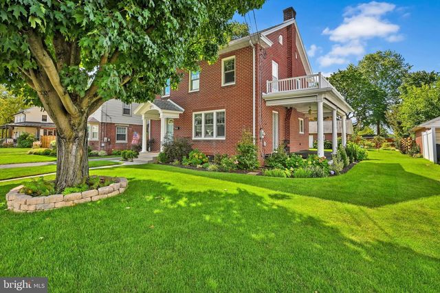 111 S LOCUST ST, Myerstown, PA 17067