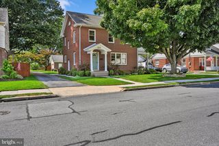 111 S LOCUST ST, Myerstown, PA 17067