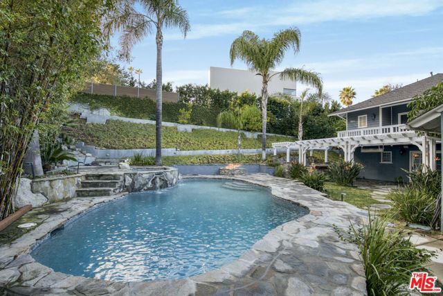 3690 Crownridge Drive, Sherman Oaks, CA 91403