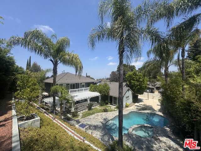 3690 Crownridge Drive, Sherman Oaks, CA 91403