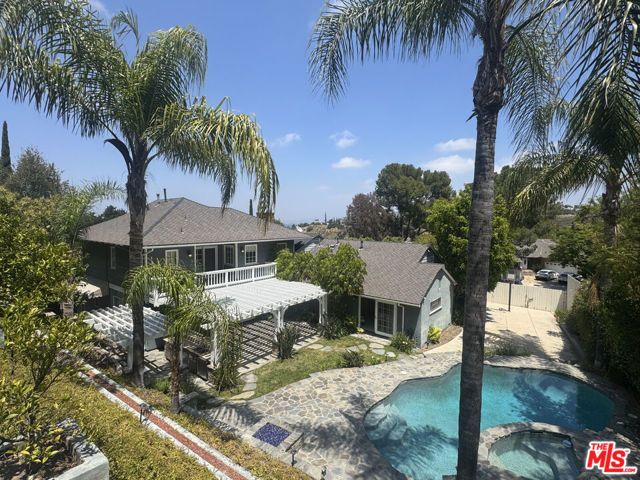 3690 Crownridge Drive, Sherman Oaks, CA 91403