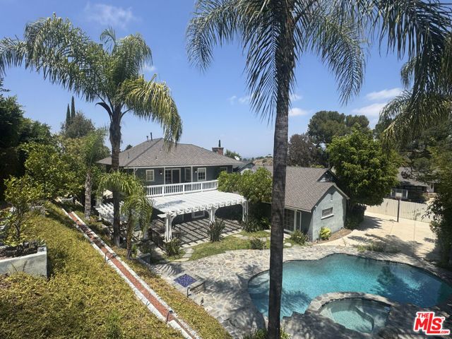 3690 Crownridge Drive, Sherman Oaks, CA 91403
