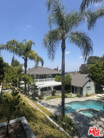 3690 Crownridge Drive, Sherman Oaks, CA 91403