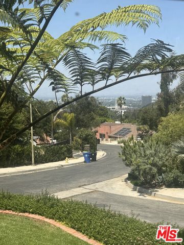 3690 Crownridge Drive, Sherman Oaks, CA 91403