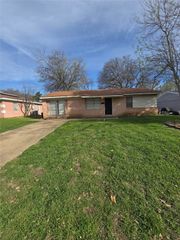 3827 Black Oak Drive, Dallas, TX 75241